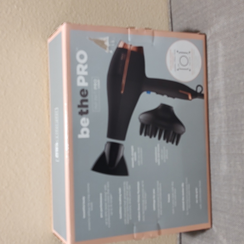 Infiniti Pro Conair Full Body & Shine Pro Dryer. New